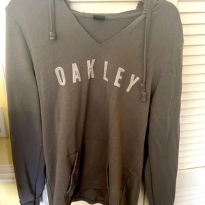 Oakley woman light weight hoodie sweater
